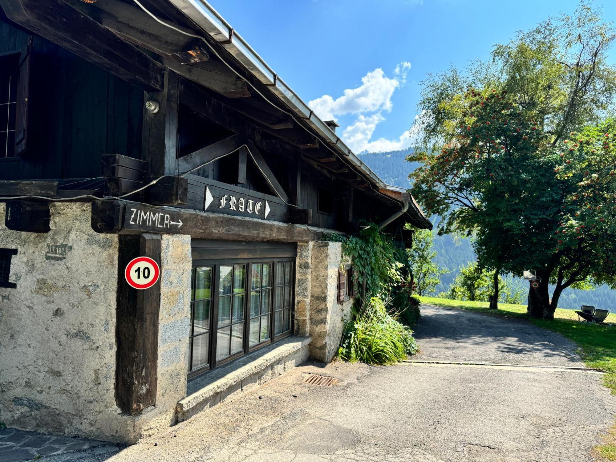 Albergo Ristorante Al Frate Da Streza Madonna di Campiglio Luaran gambar