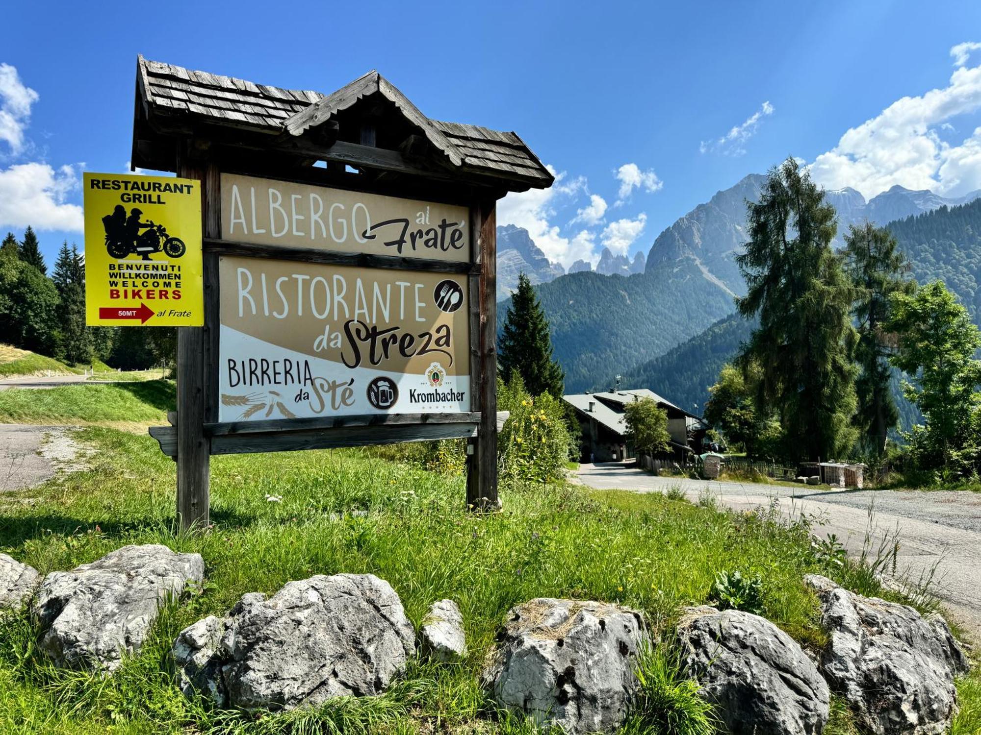 Albergo Ristorante Al Frate Da Streza Madonna di Campiglio Luaran gambar