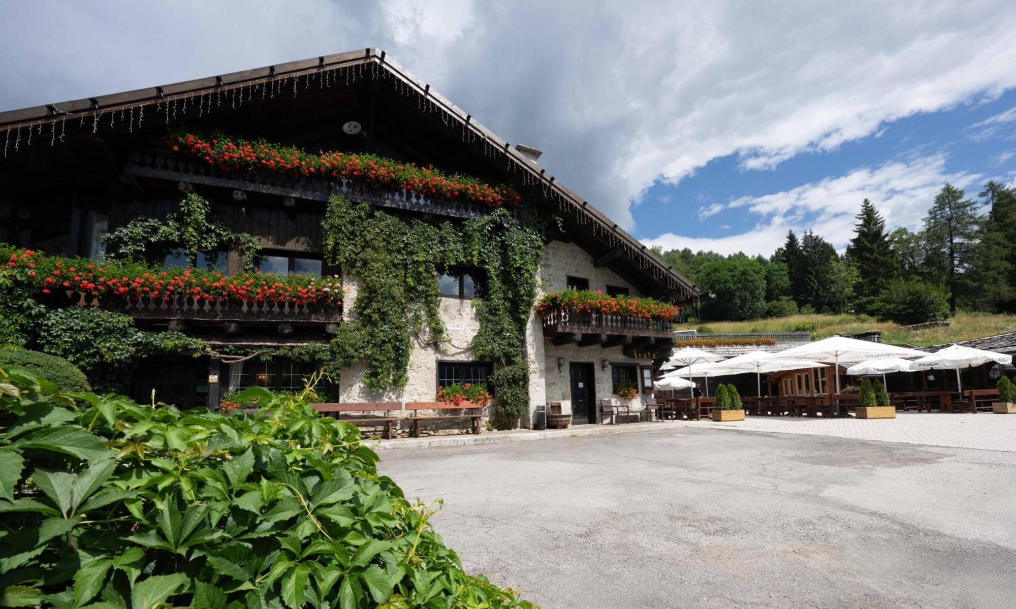 Albergo Ristorante Al Frate Da Streza Madonna di Campiglio Luaran gambar