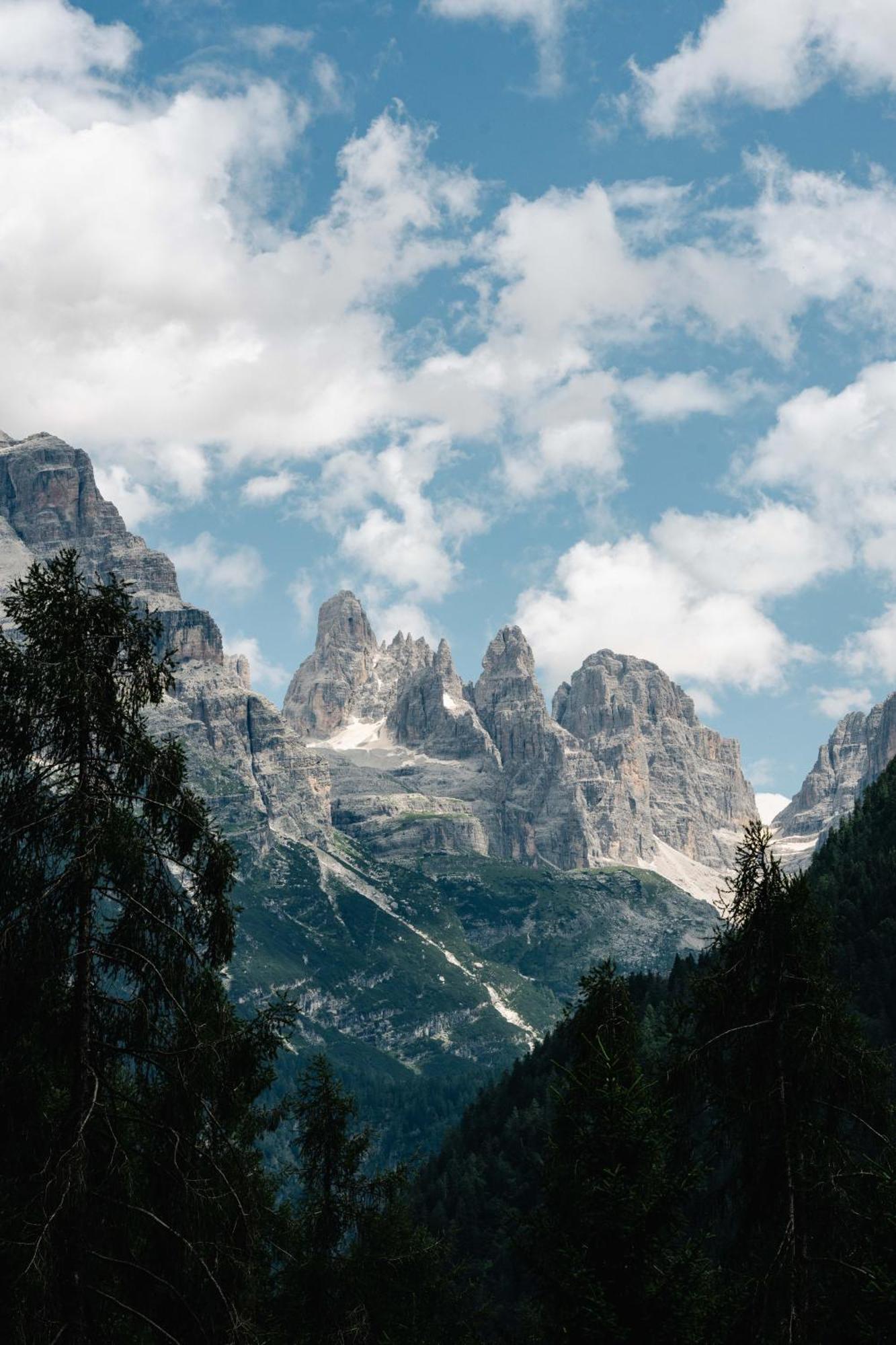 Albergo Ristorante Al Frate Da Streza Madonna di Campiglio Luaran gambar