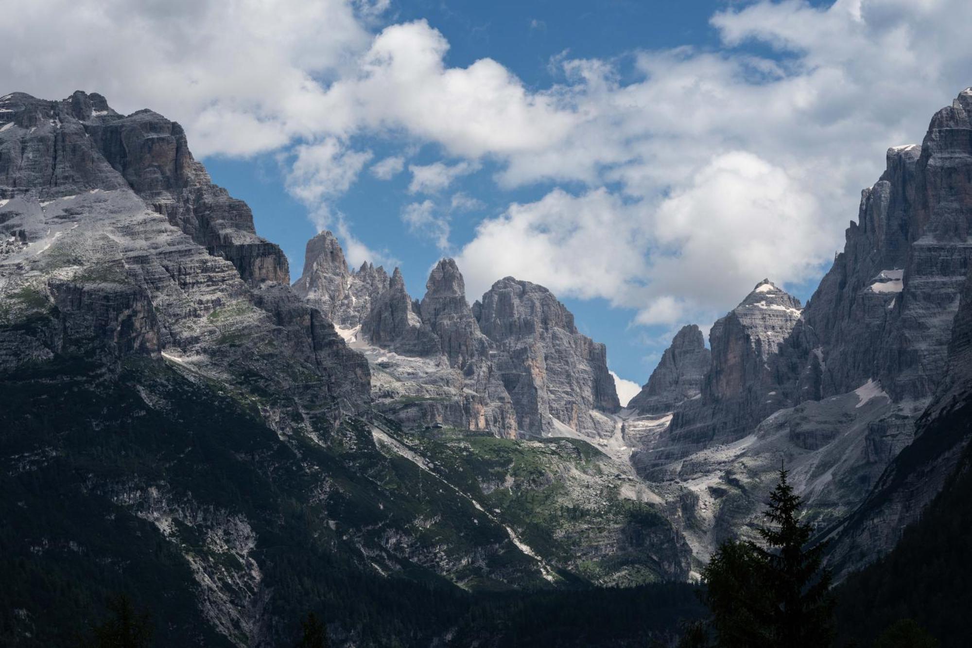 Albergo Ristorante Al Frate Da Streza Madonna di Campiglio Luaran gambar
