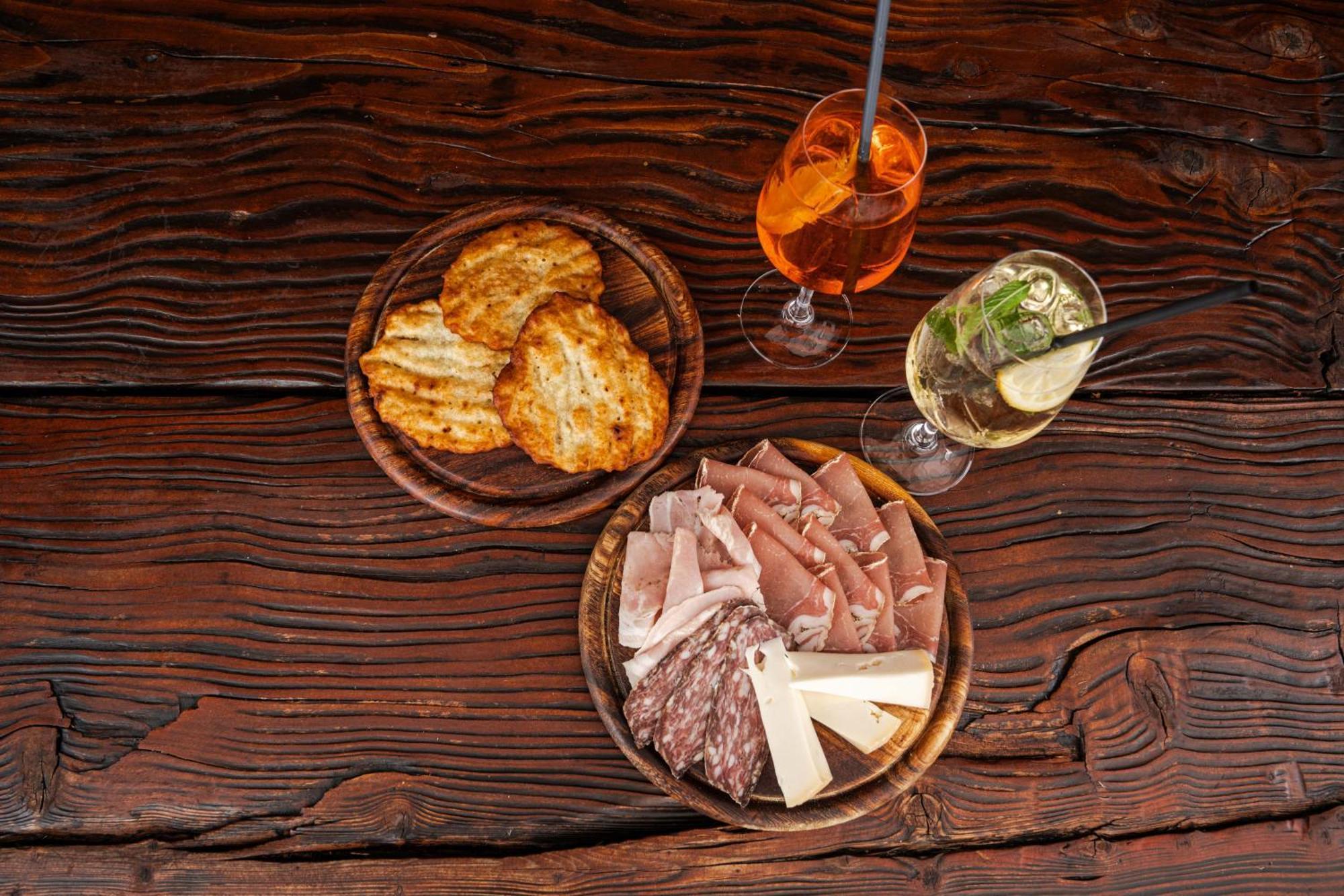 Albergo Ristorante Al Frate Da Streza Madonna di Campiglio Luaran gambar